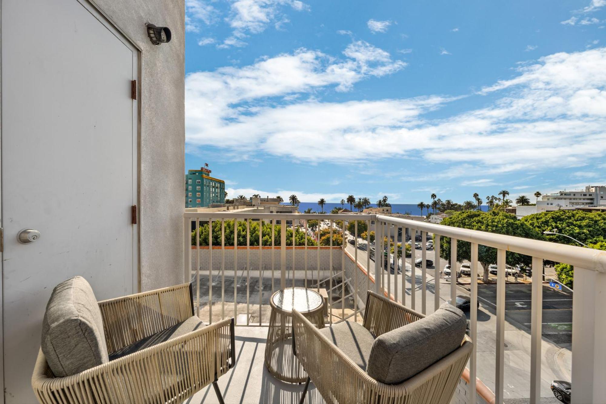 Downtown Santa Monica Top Floor Ocean View 2Br/2Ba Apartment Los Angeles Exterior photo